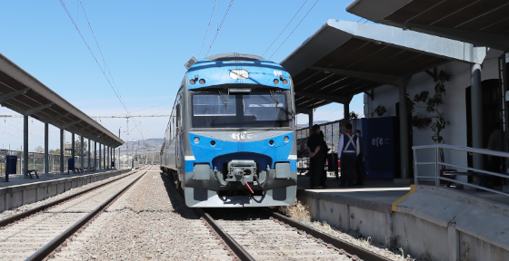 Junto a EFE anunciamos servicio ferroviario piloto entre San Fernando y Estación Central